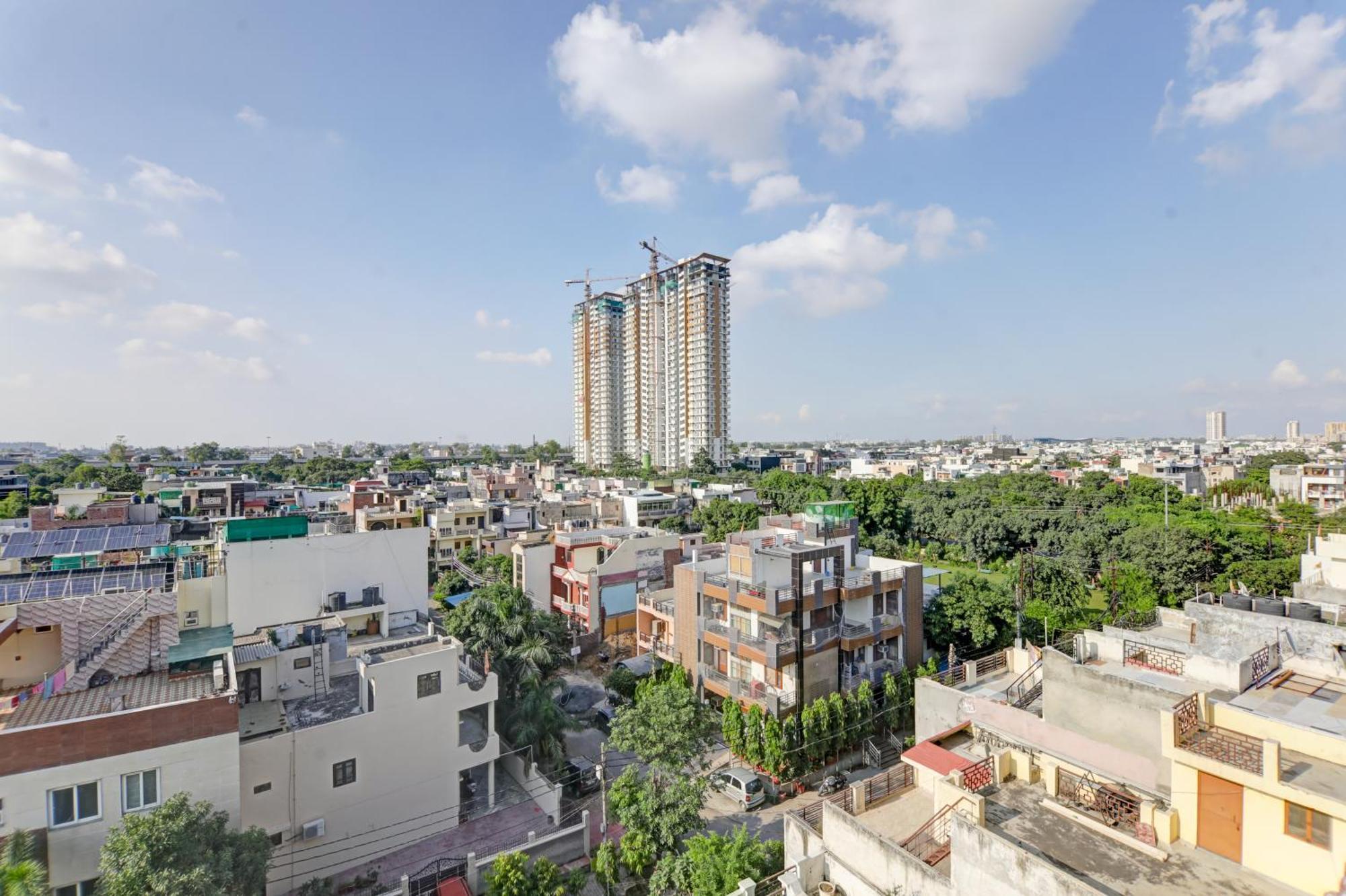 Status By Hotel The Emporio Ghaziabad Exteriör bild